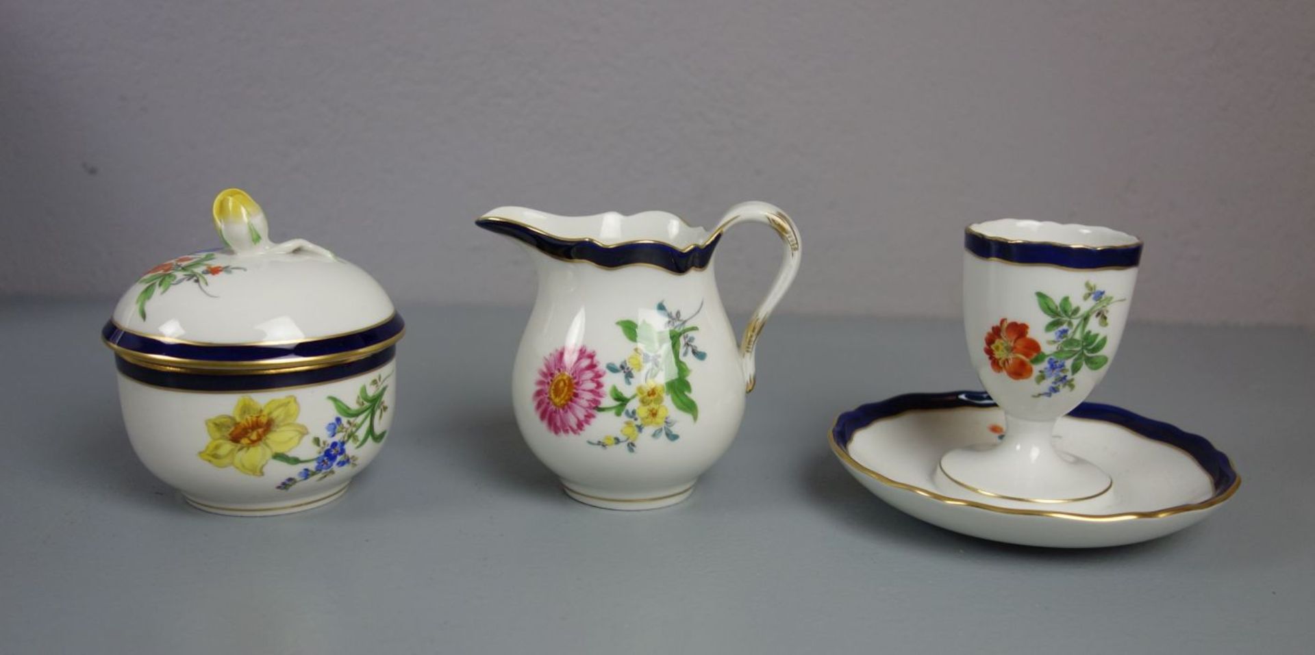 KAFFEE -, TEE - UND FRÜHSTÜCKSSERVICE / coffee or tea set, Porzellan, Manufaktur Meissen, - Bild 6 aus 10