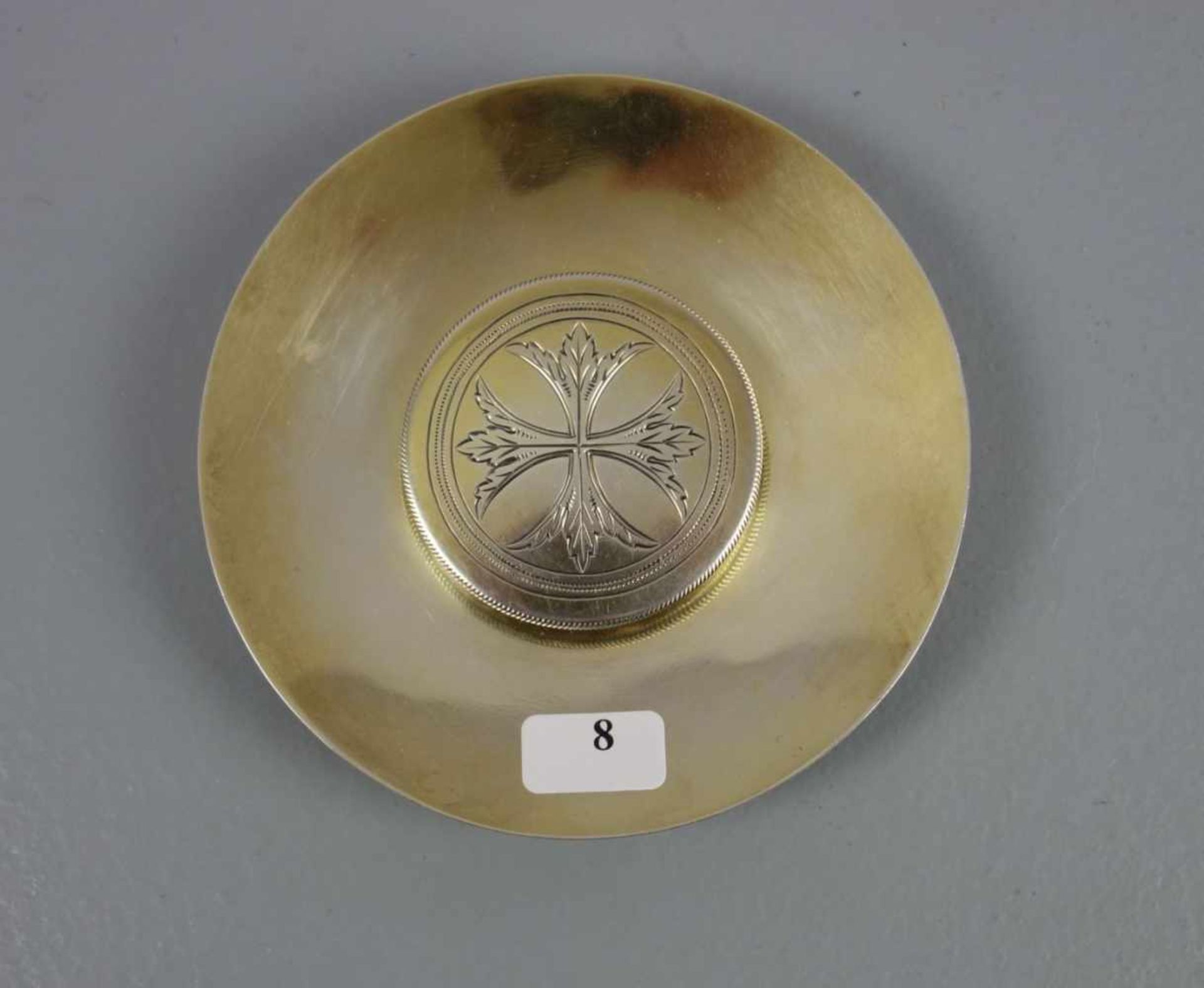 BURSE / KRANKENBURSE / VERSEH - PATENE, 800er Silber (77,5 g), vergoldet, gepunzt mit