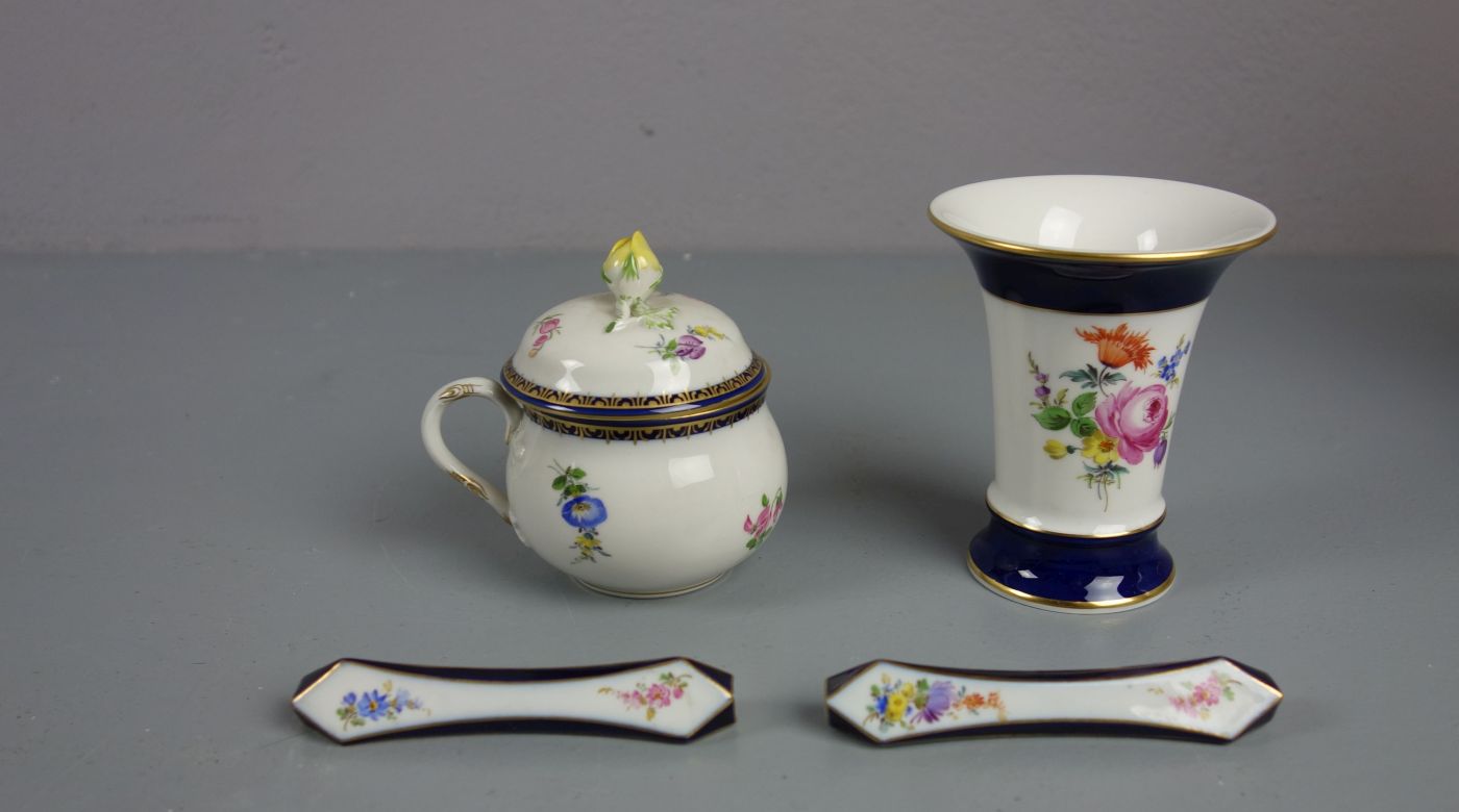 KAFFEE -, TEE - UND FRÜHSTÜCKSSERVICE / coffee or tea set, Porzellan, Manufaktur Meissen, - Image 9 of 10