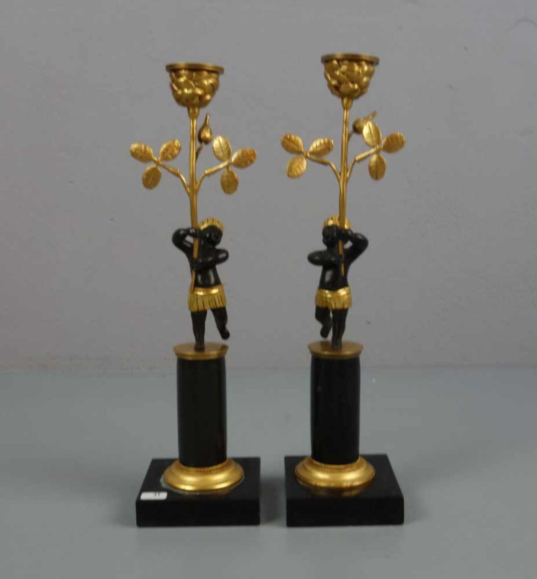 PAAR FIGÜRLICHE LEUCHTER / MOHRENLEUCHTER / TISCHLEUCHTER / candle stands, Bronze, dunkelbraun und