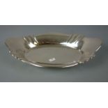 SILBERNE SCHALE / silver bowl, 800er Silber (342 g), gepunzt mit Halbmond, Krone und