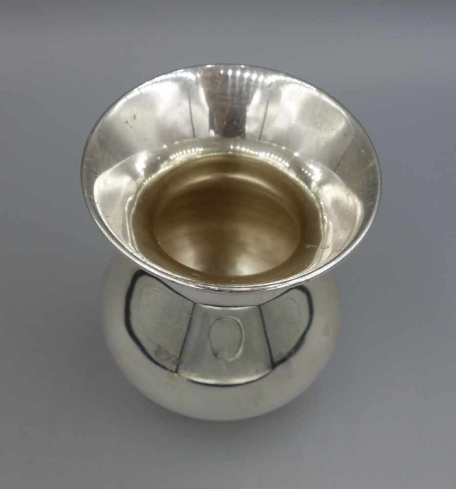 VASE, 925er Silber (80 g), bezeichnet "Sterling" und gepunzt mit Halbmond, Krone, - Image 2 of 3