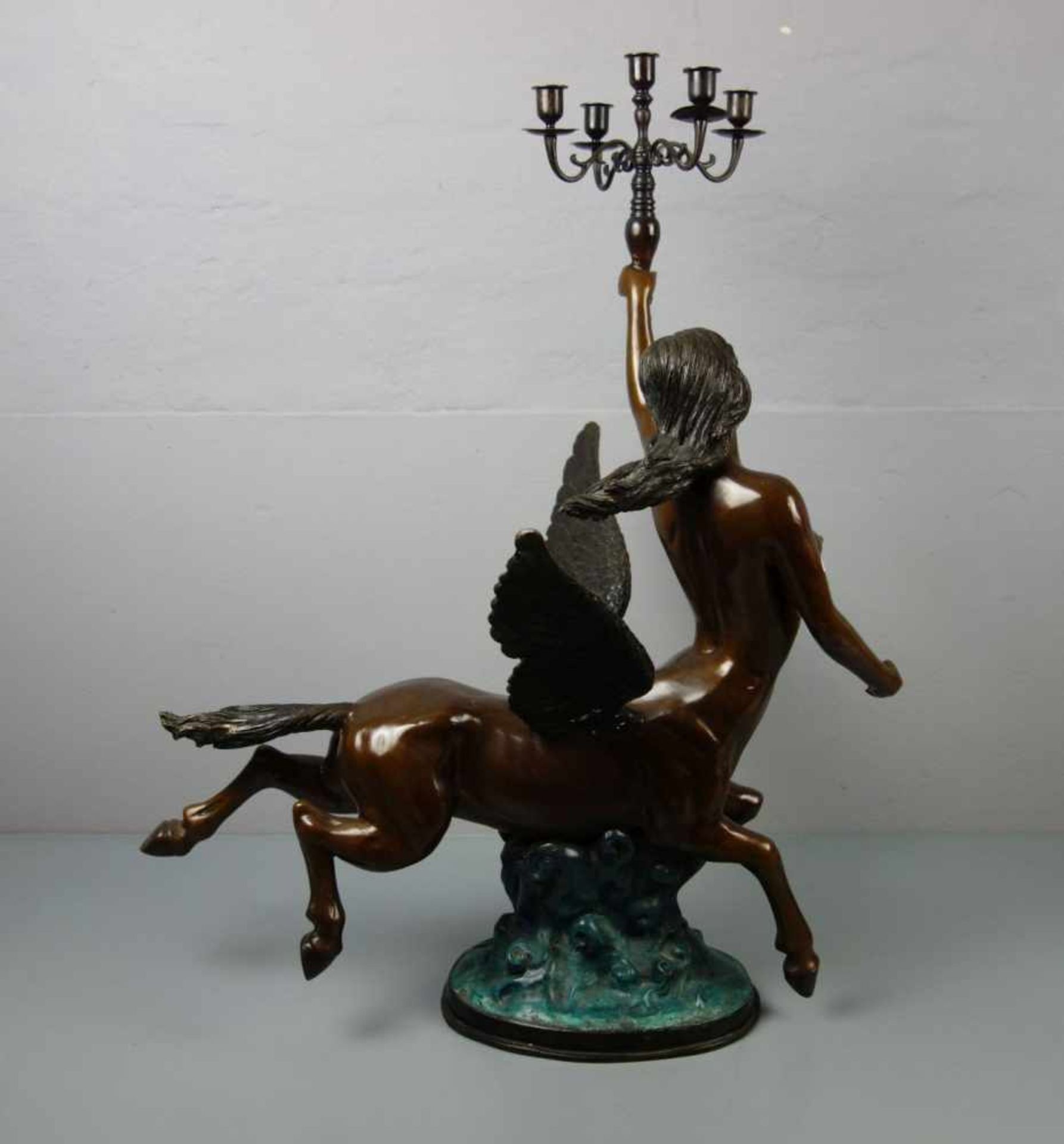 ANONYMUS (Bildhauer des 20./21. Jh.), Skulptur / figürlicher Leuchter: "Geflügelte Zentaurin", - Image 4 of 6