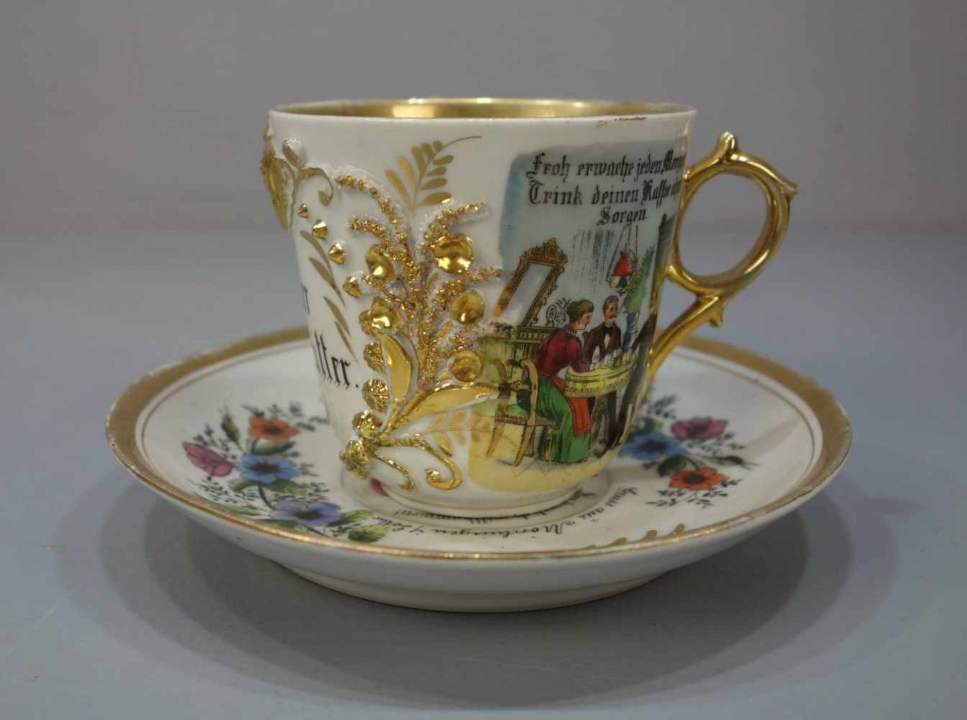 MILITARIA-TASSE / ANDENKENTASSE / military cup, um 1900, Porzellan, ungemarkt. Goldrand, schwarzes - Bild 2 aus 6