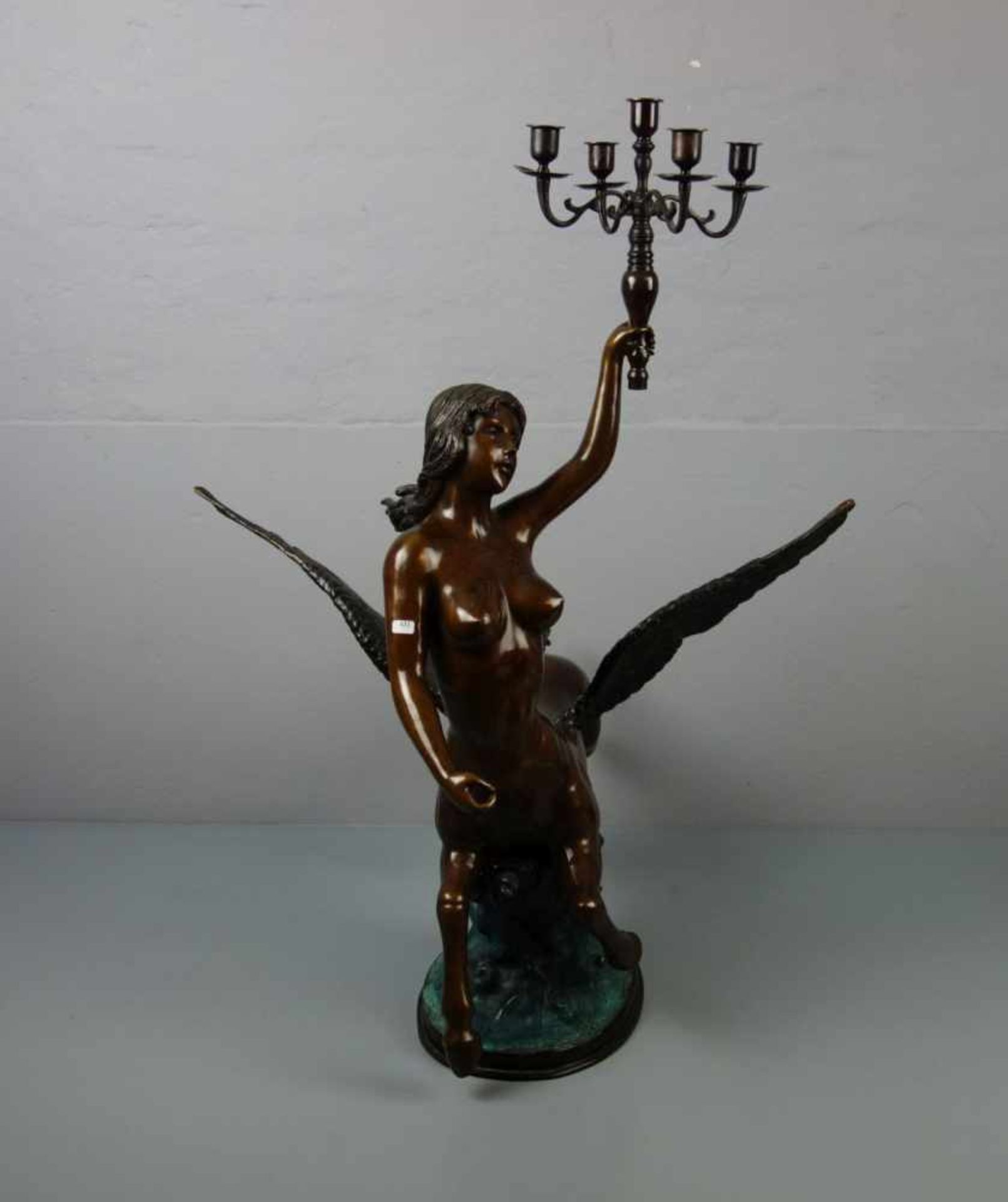 ANONYMUS (Bildhauer des 20./21. Jh.), Skulptur / figürlicher Leuchter: "Geflügelte Zentaurin", - Image 3 of 6
