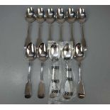 BESTECK: 11 SPEISELÖFFEL / MENÜLÖFFEL / plated spoons, 20. Jh., versilbertes Metall / 150er Auflage.