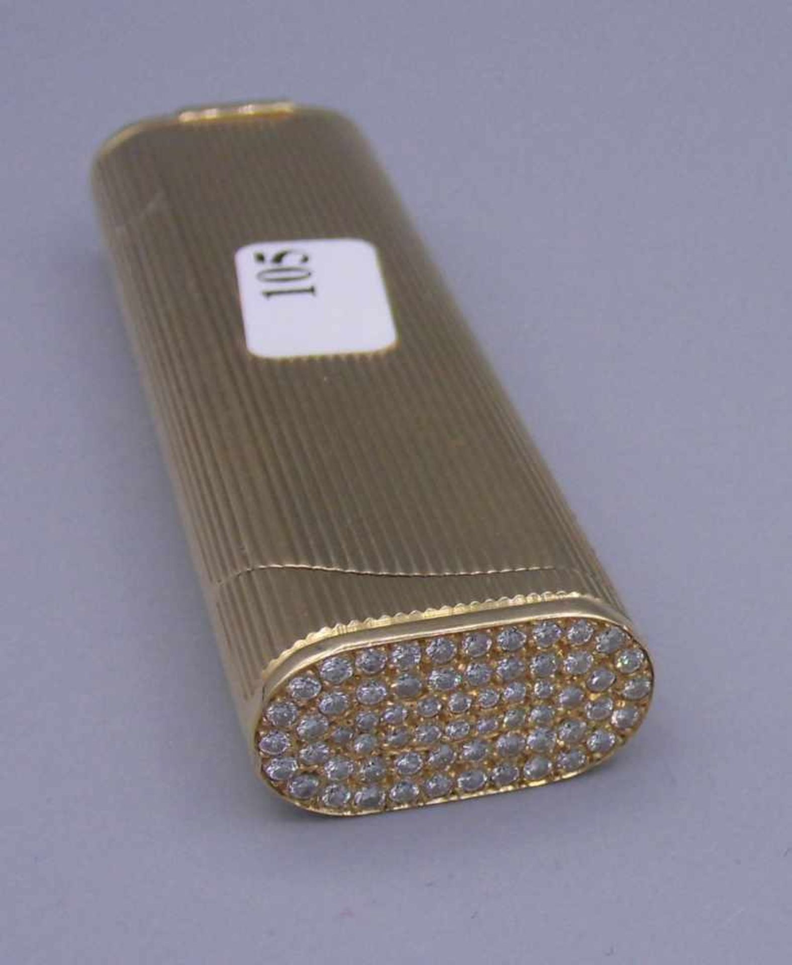 LUXURIÖSES GOLDENES FEUERZEUG MIT BRILLANTBESATZ, bestehend 750er Gelbgold, bezeichnet "France 18 k" - Image 5 of 5