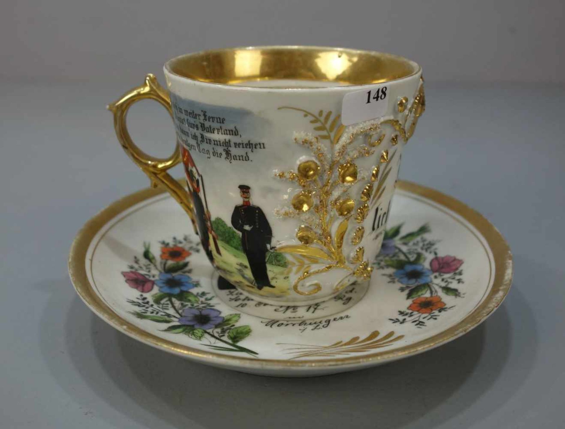 MILITARIA-TASSE / ANDENKENTASSE / military cup, um 1900, Porzellan, ungemarkt. Goldrand, schwarzes - Bild 3 aus 6
