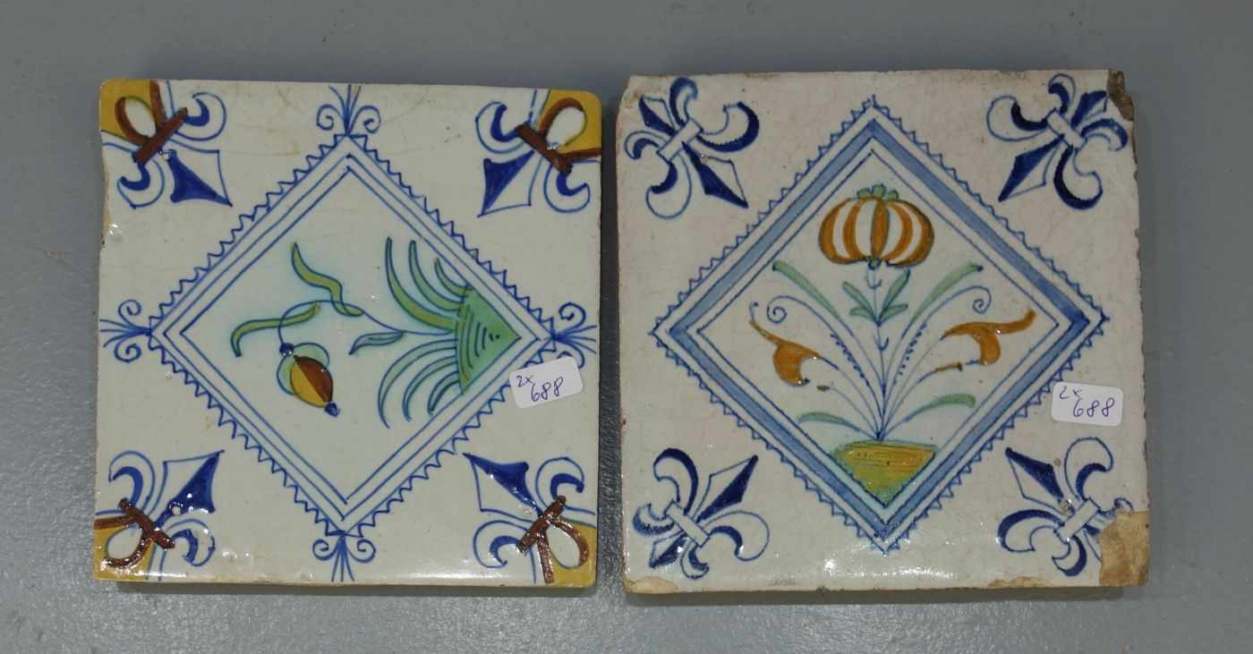 ZWEI BAROCK-FLIESEN "BLUMEN" / HOLLÄNDISCHE FAYENCE - FLIESEN / WANDFLIESEN / dutch tiles /