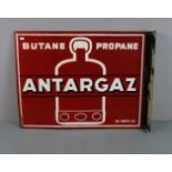 EMAILLESCHLD / BLECHSCHILD / WERBESCHILD "Antargaz"; beidseitig gestaltetes Schild mit Winkel zur