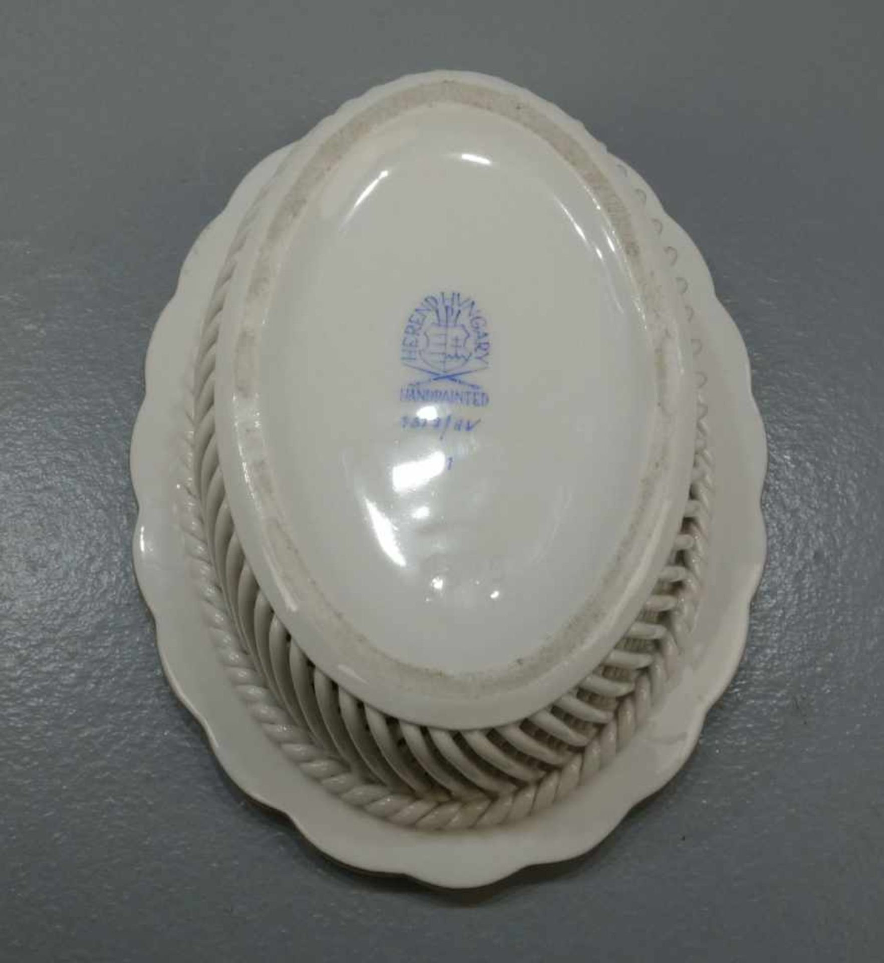 KORBSCHALE / porcelain bowl, Porzellan, Manufaktur Herend / Ungarn. Ovale Korbschale im - Bild 3 aus 3
