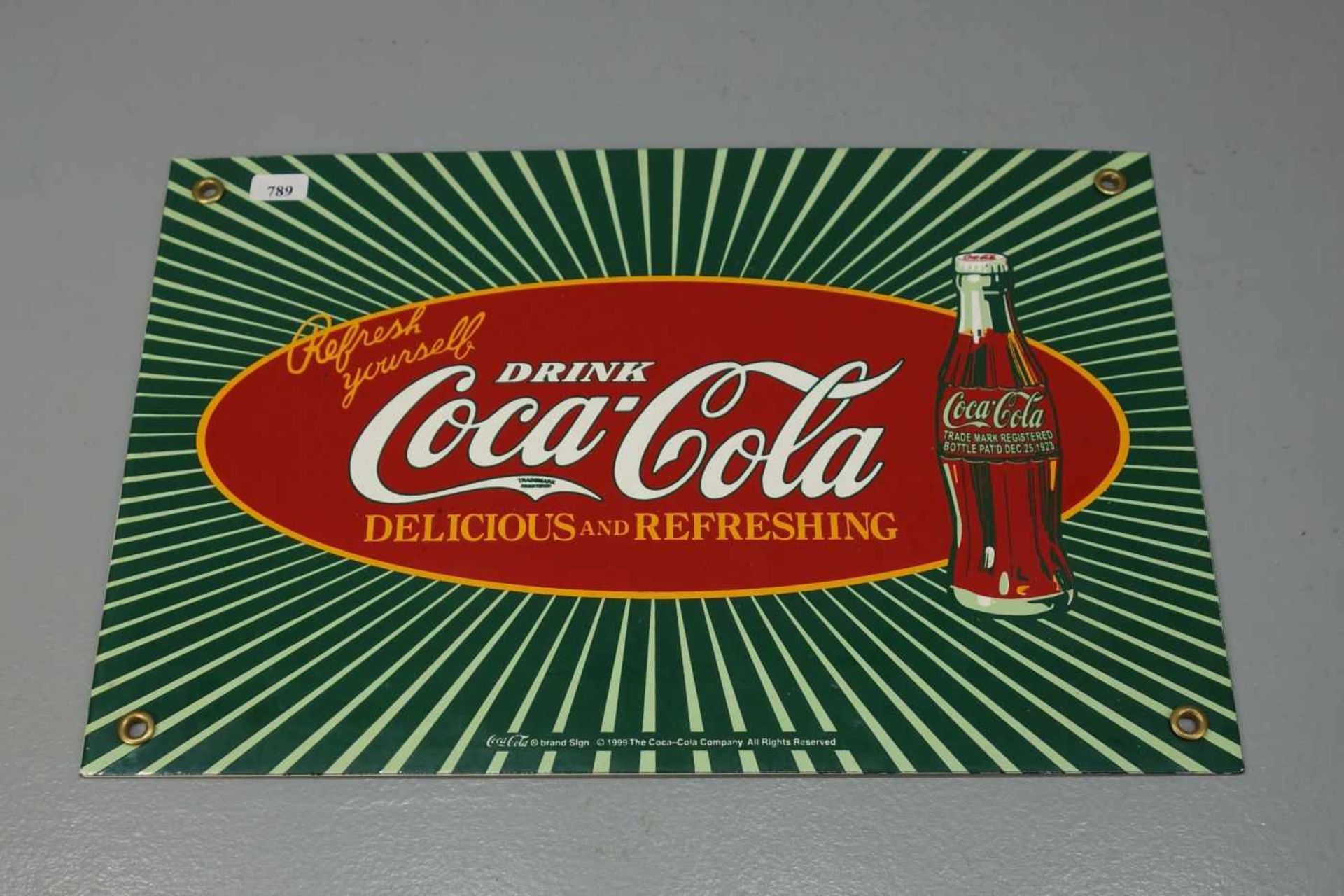 EMAILLESCHILD / BLECHSCHILD / WERBESCHILD: "Coca Cola", rechteckig, emailliert. Werbeschild des