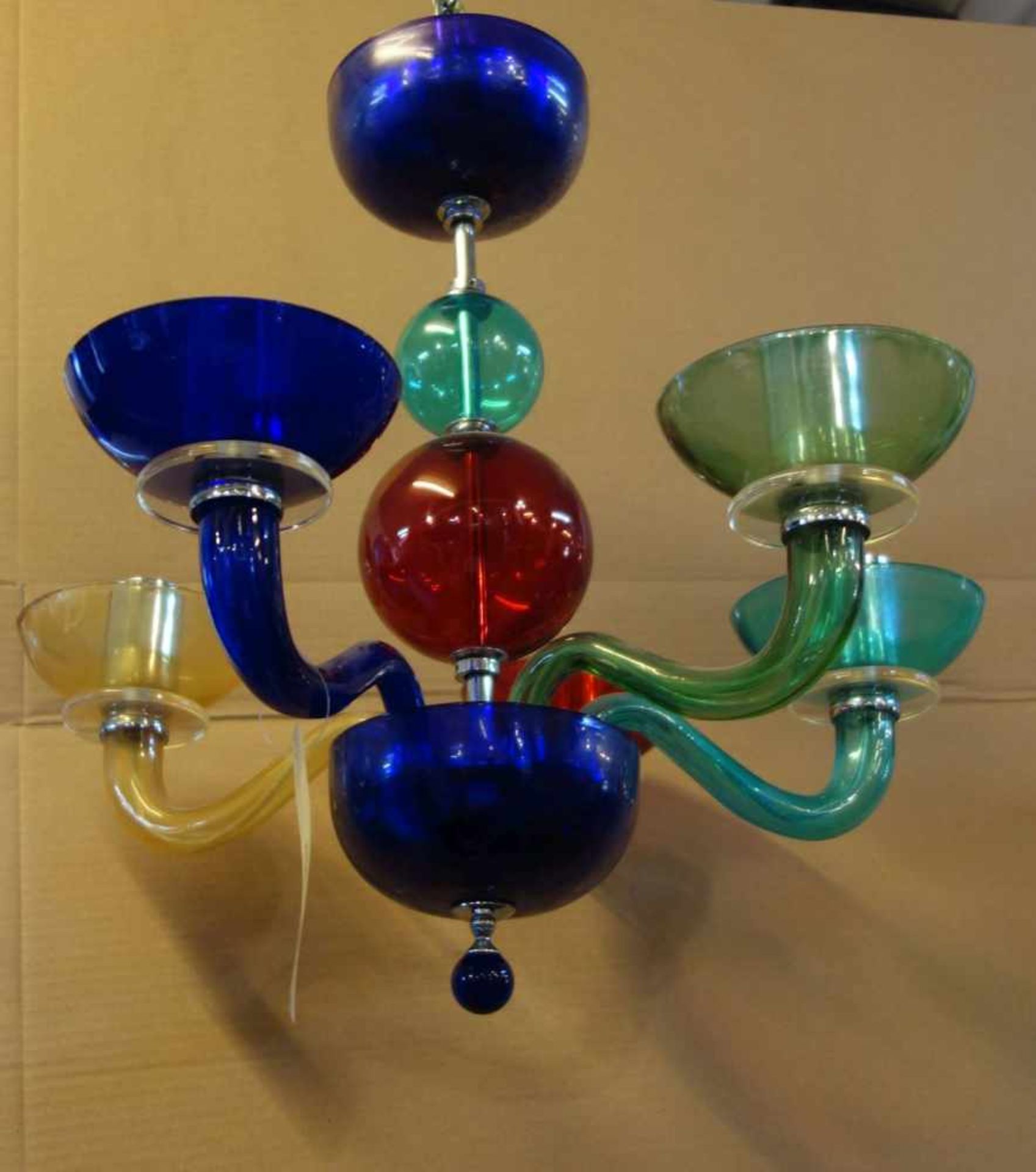 GIOVANNI CENEDESE MURANO - LEUCHTER / lamp, polychromes Glas und verchromte Metallmonturen, 1980er - Bild 2 aus 2