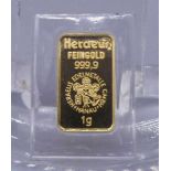 GOLDBARREN "HERAEUS", 999,9er Feingold (1 g). Gravur vorderseitig: Heraeus Feingold 999,99, darunter