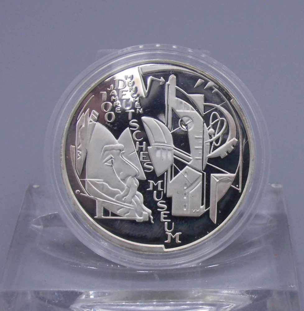 SILBERMÜNZE / GEDENKMÜNZE "100 Jahre Deutsches Museum München" / coin, Silber (17,5 g). Avers: - Image 2 of 2