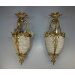 PAAR DECKENLAMPEN / DECKENLEUCHTER UM 1900, Bronze - Gelbguss und Murano - Glasblütenbesatz,