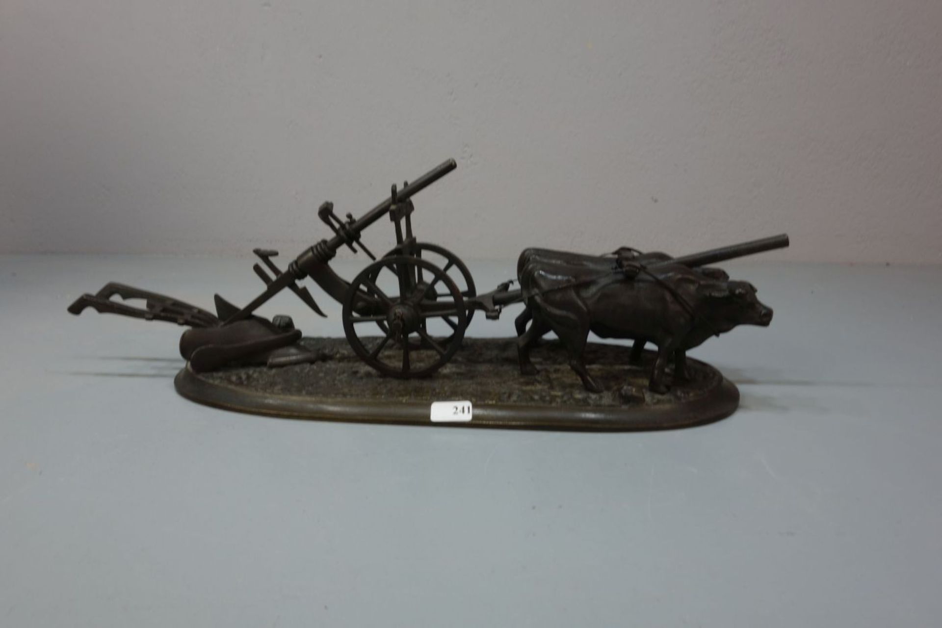 BILDHAUER / ANIMALIER / TIERBILDHAUER DES 19./20. Jh., Skulptur / sculpture: "Ochsengespann mit