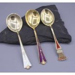 3 EMAILLIERTE KAFFEELÖFFEL / KLEINE LÖFFEL / ZIERLÖFFEL / three enamel spoons, Norwegen, Silber