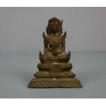 SKULPTUR: Buddha, Thailand, Ratanakosin Periode, Bronze mit Akzentuierungen aus Goldlack.