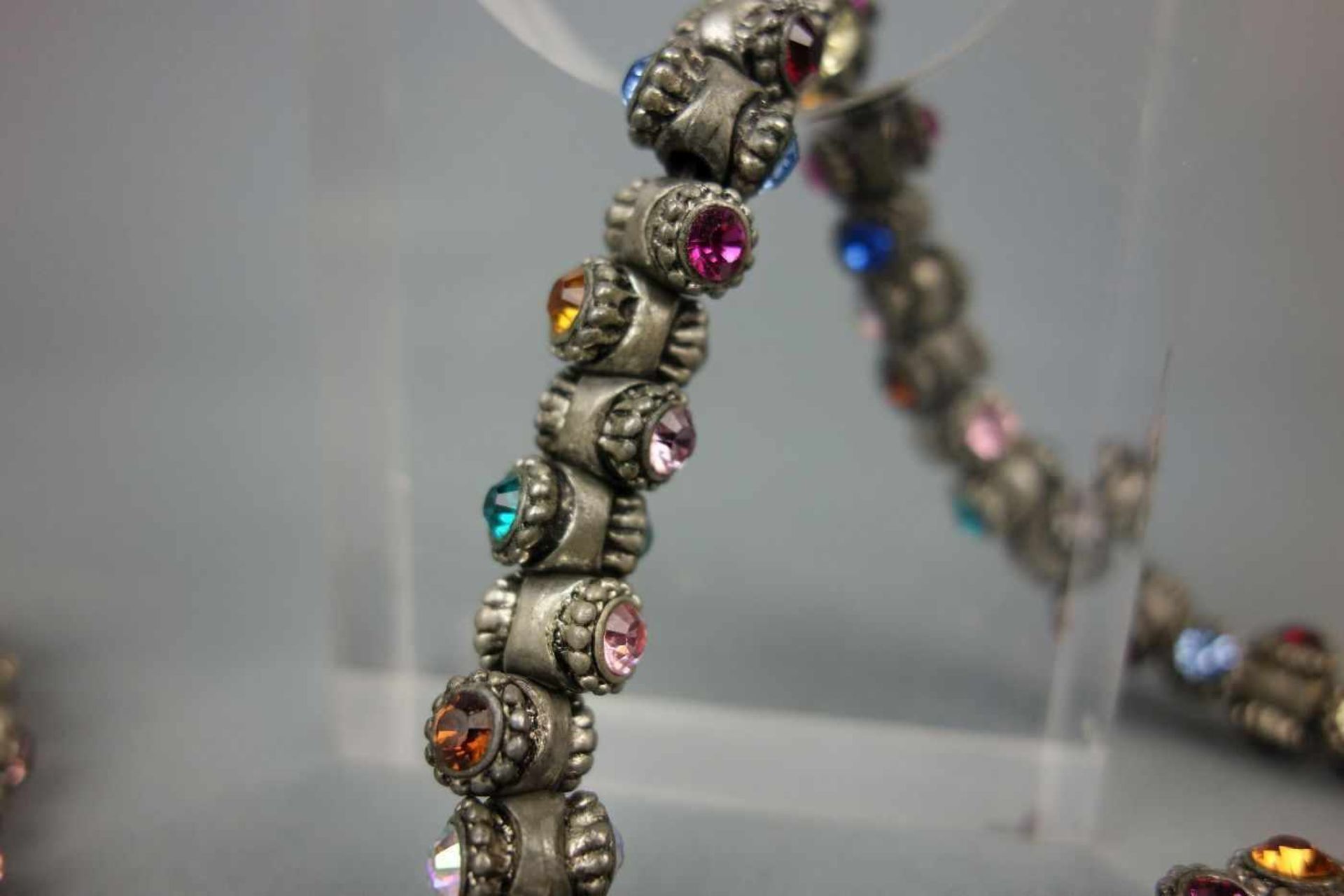 RODRIGO OTAZU SCHMUCKSET / DESIGNER SCHMUCKSET : KETTE UND ARMBAND / bracelet and chain, Metall - Image 2 of 3
