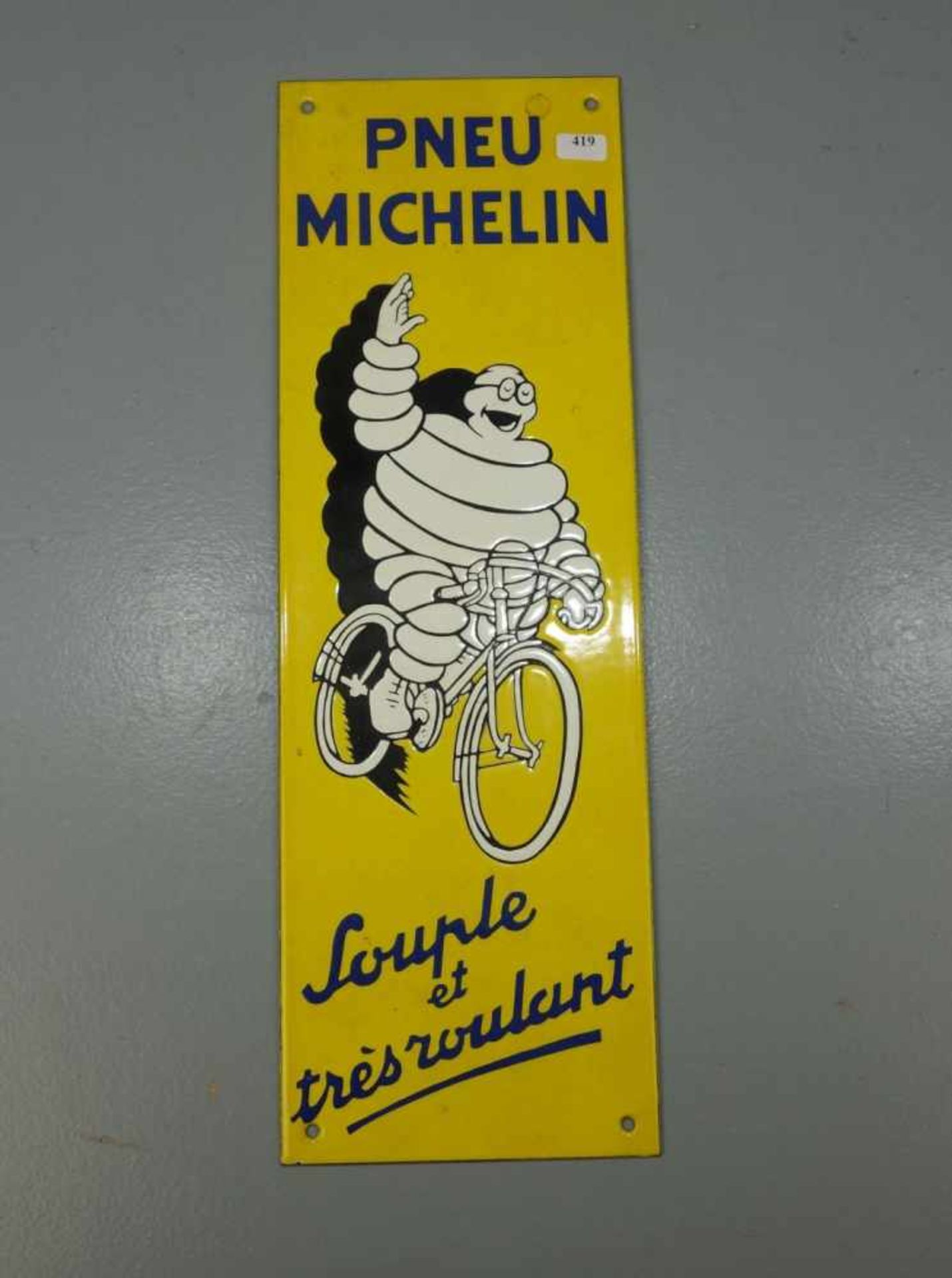 EMAILLESCHILD / BLECHSCHILD / WERBESCHILD: "Pneu Michelin", rechteckig, emailliert. Schild zeigt das