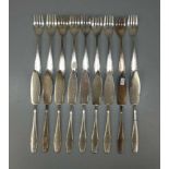 VERSILBERTES ART DÉCO FISCHBESTECK FÜR 9 PERSONEN / plated fish cutlery, versilbertes Metall,