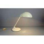 TISCHLAMPE / SCHREIBTISCHLAMPE / table desk lamp, 1970er Jahre, weiß lackiertes Eisenblech und