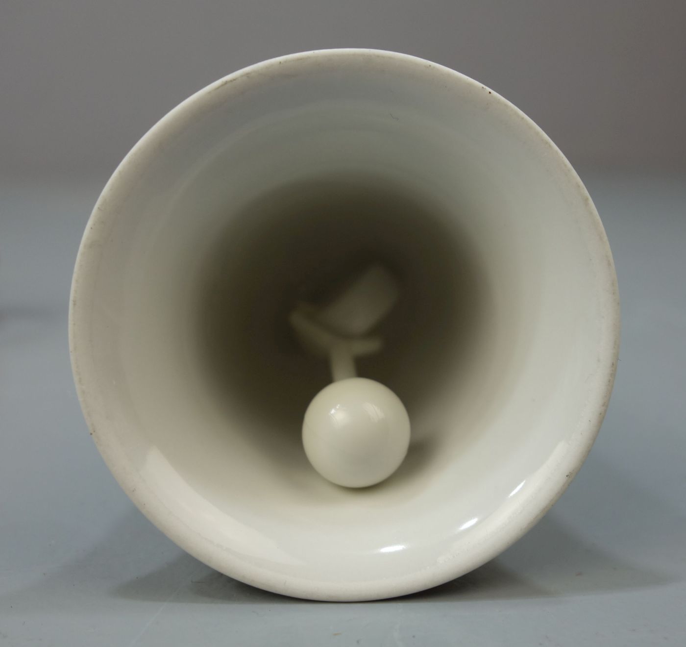 PORZELLANGLOCKEN "OSNABRÜCK" / porcelain bells, 4 Stück, Hutschenreuther Porzellanmanufaktur. - Image 3 of 3