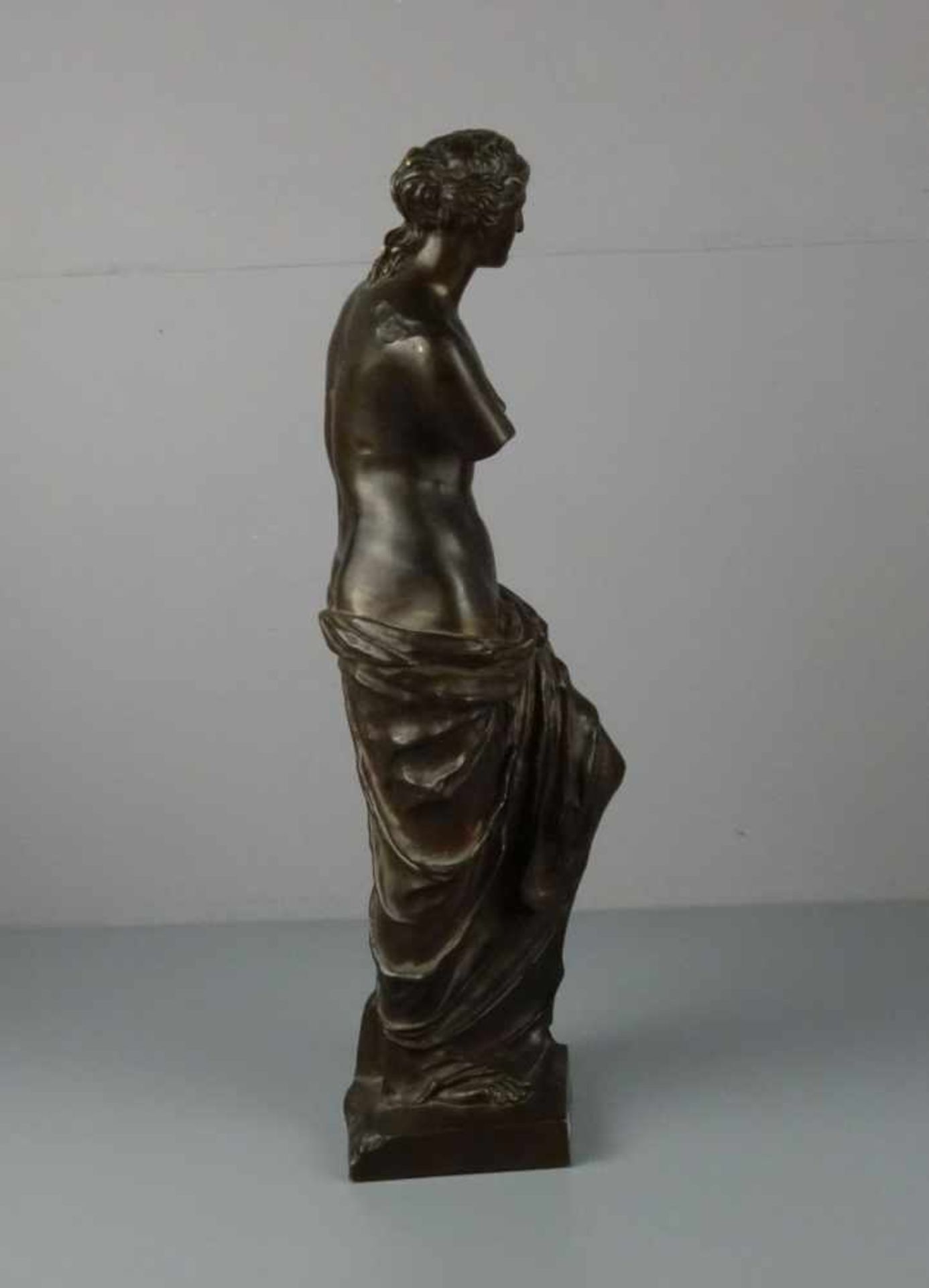BRONZE - SKULPTUR / sculpture: "Venus von Milo (Aphrodite von Melos)", Bronzeguss, um 1900, nach der - Bild 4 aus 5
