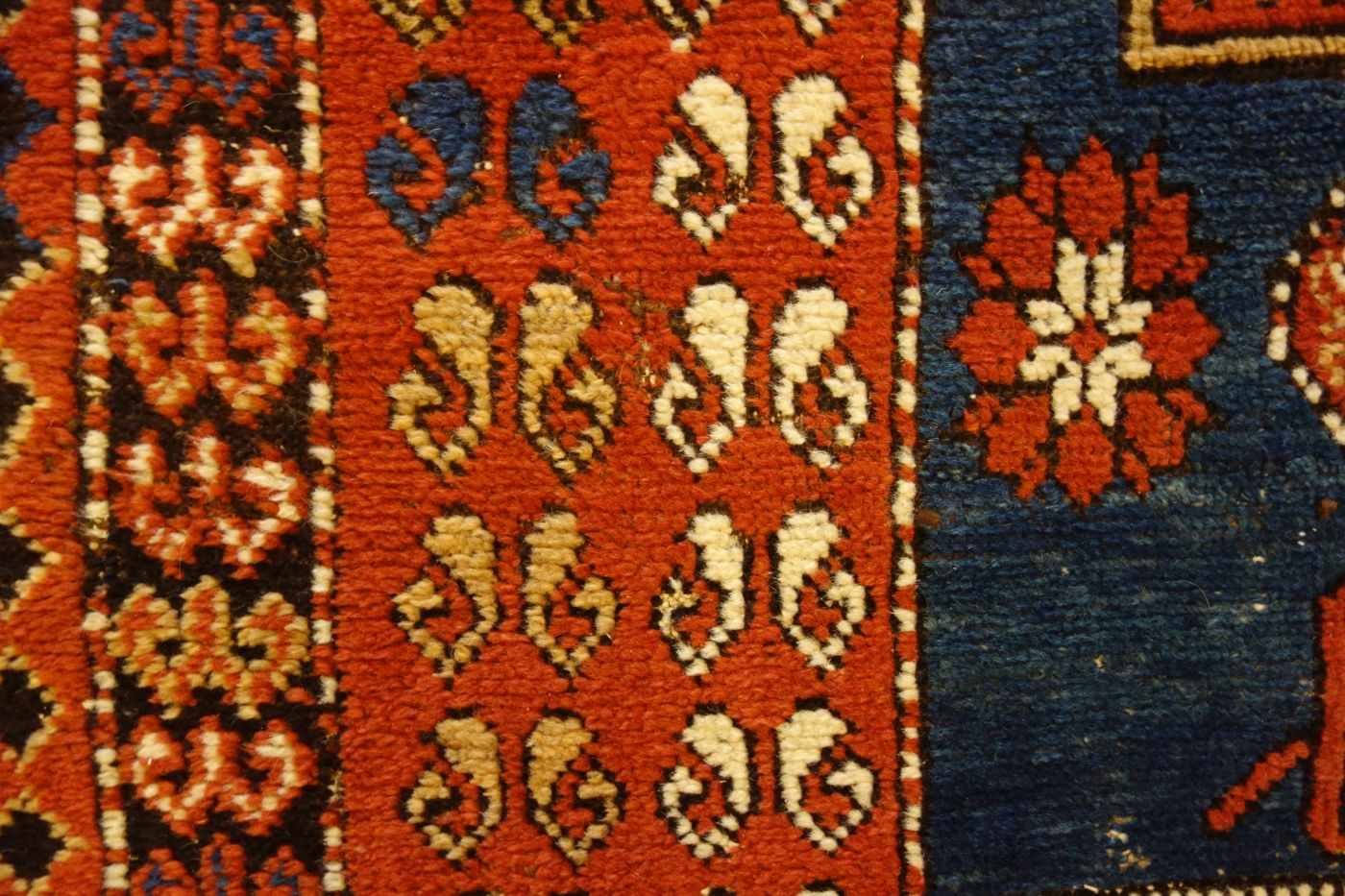 SCHIRWAN SAF / SCHIRWAN-TAKHTE / TACHTE-SCHIRWAN / FAMILIENGEBETSTEPPICH / praying rug, wohl 2. H. - Image 18 of 21