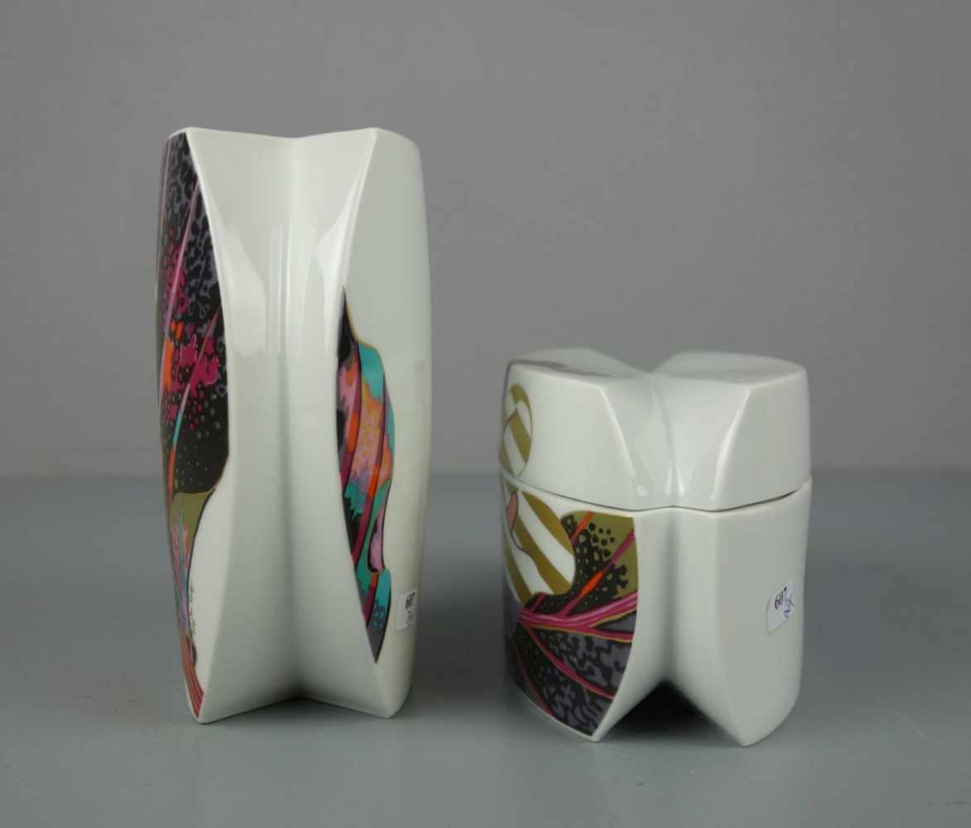 VASE UND DECKELDOSE / vase and box, Porzellan, Manufaktur Rosenthal, 1980er Jahre, Entwurf Jan van - Image 3 of 5