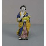 FIGUR "Frau mit Tier", Fayence, unter dem Stand gemarkt "LPK" - De Porceleyne Lampetkan, Delft /