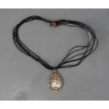 BERBER-SCHMUCK: KETTE / oriental necklace, Essaouria / Marokko, Leder und Silber (7,5 g). Lederne