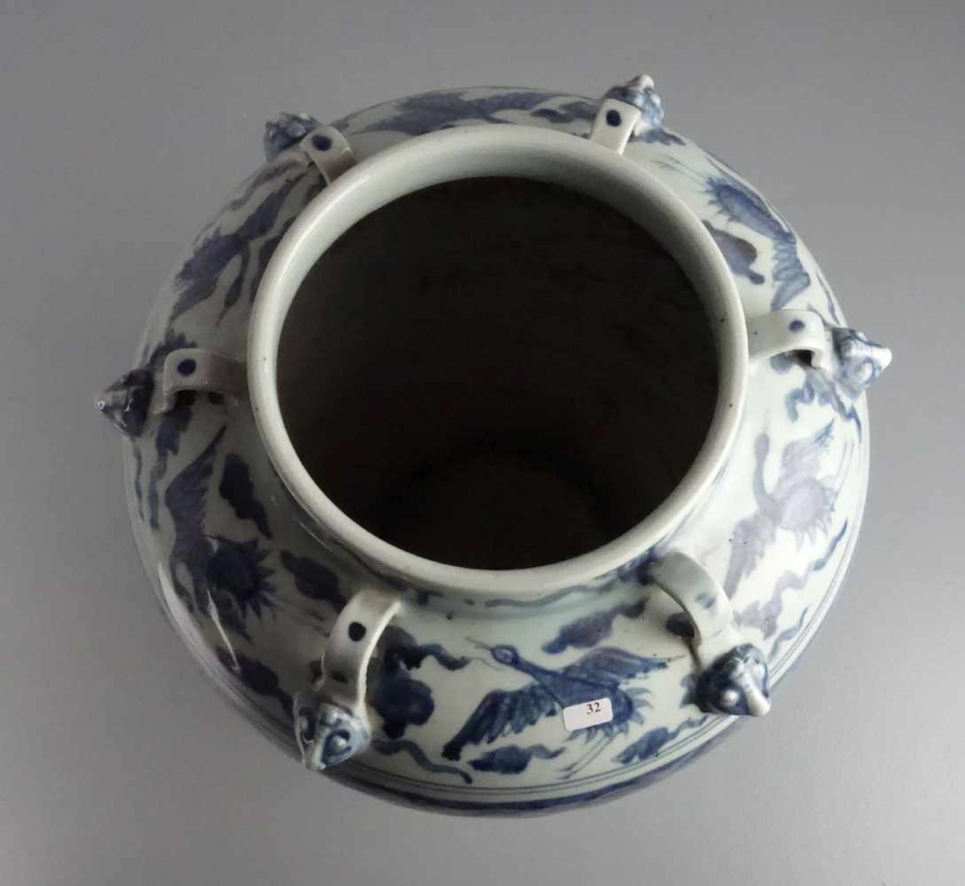 CHINESISCHE VASE, Porzellan (ungemarkt), späte Qing Dynastie / chinese vase, late Qing dynasty. - Bild 2 aus 3