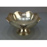 FUSSSCHALE / KONFEKTSCHALE / silver bowl on a stand, Italien, 800er Silber, 194 Gramm, Marke von
