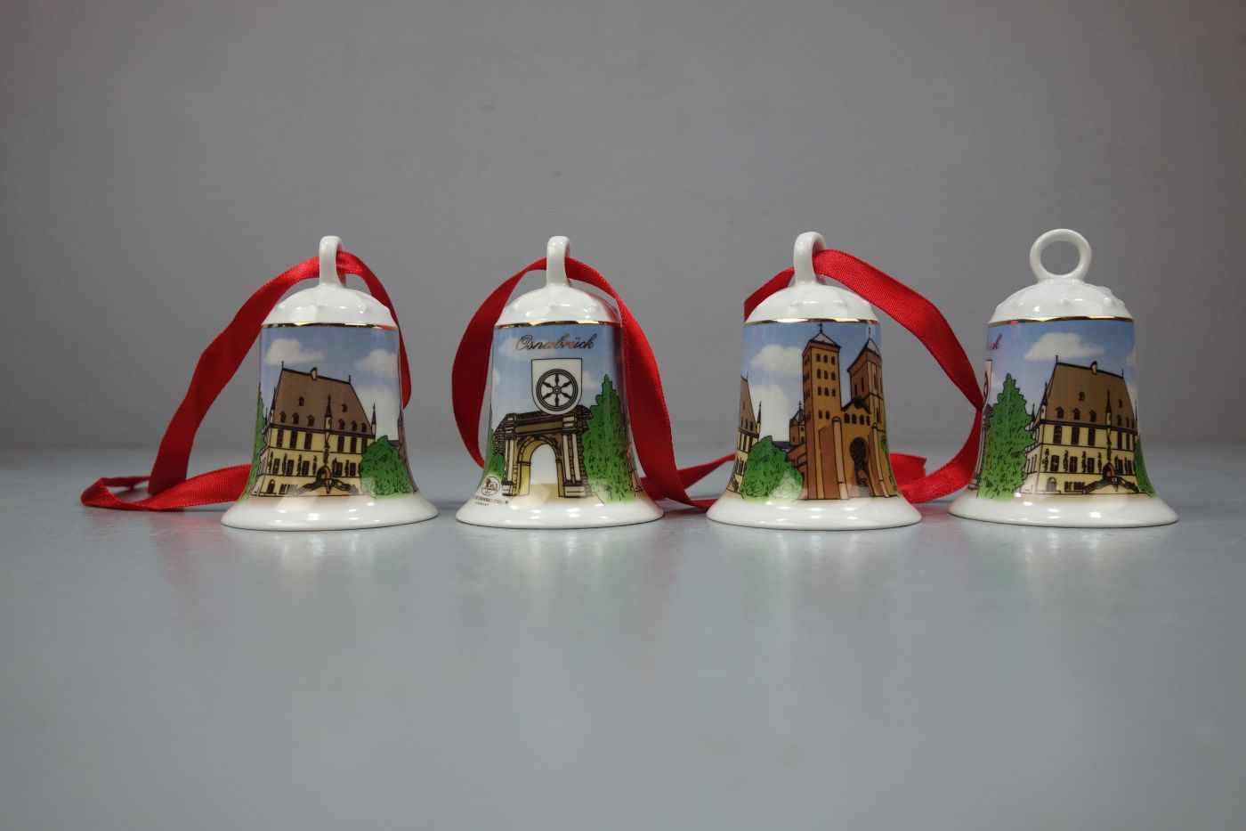 PORZELLANGLOCKEN "OSNABRÜCK" / porcelain bells, 4 Stück, Hutschenreuther Porzellanmanufaktur. - Image 2 of 3