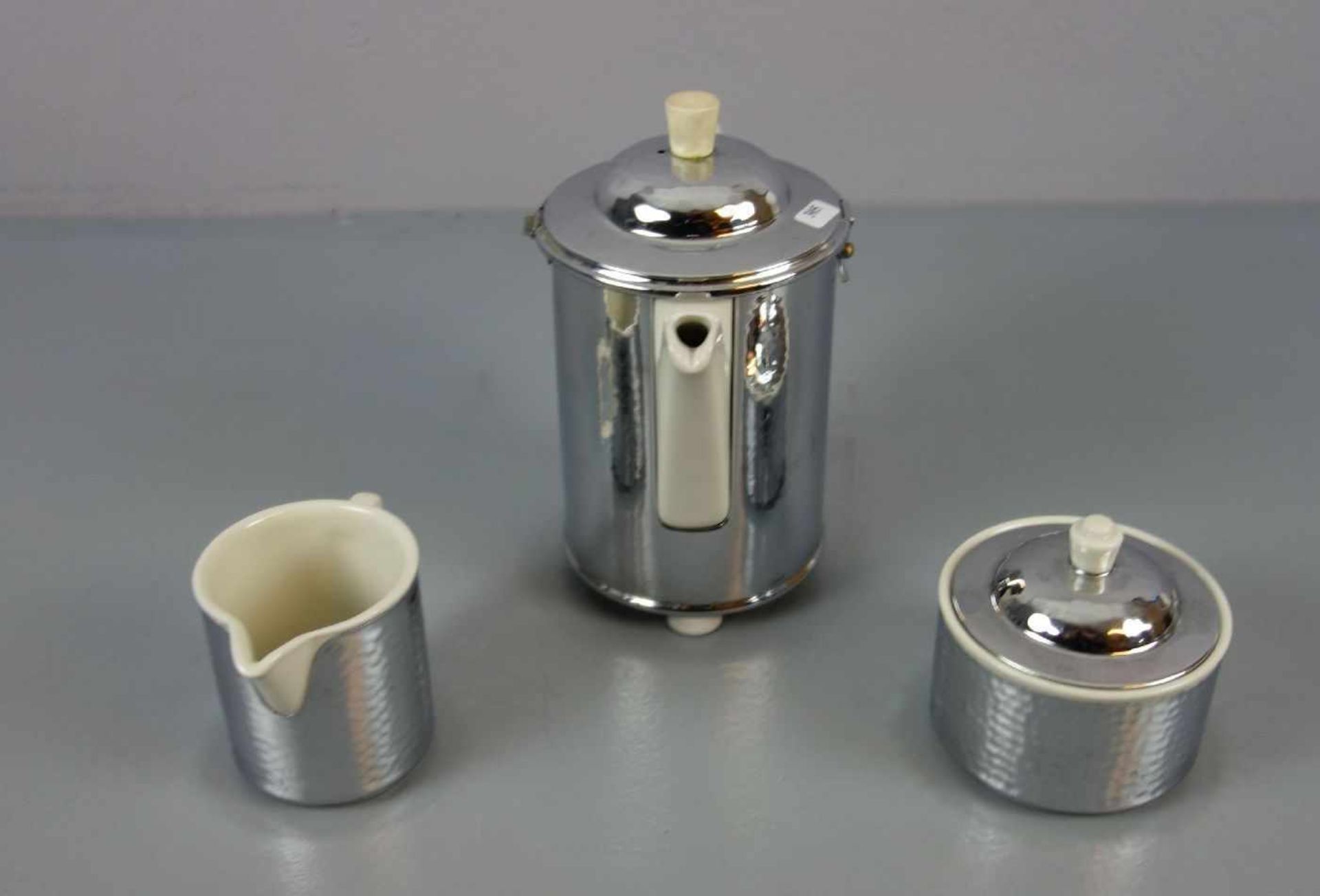 KAFFEEKERN / KERNSTÜCK MIT ISOLIERKANNE: Kaffeekanne, Milchkännchen und Zuckertopf / coffee pot, - Image 2 of 4