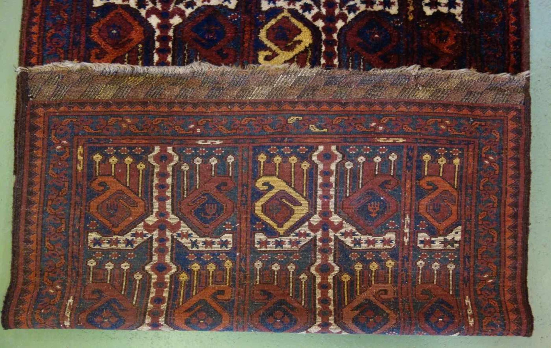 BESCHIR (ERSARI BESCHIR) / KLEINER TEPPICH / carpet / Zentralasien oder Südturkestan, wahrscheinlich - Image 4 of 15