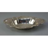 SCHALE / silver bowl, 800er Silber (250 g), gepunzt mit Halbmond, Krone, Feingehaltsangabe und