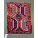 TEPPICH / carpet, Anatolien (Türkei) / Yastik, wohl 19. Jh.. Kleiner Teppich mit stark