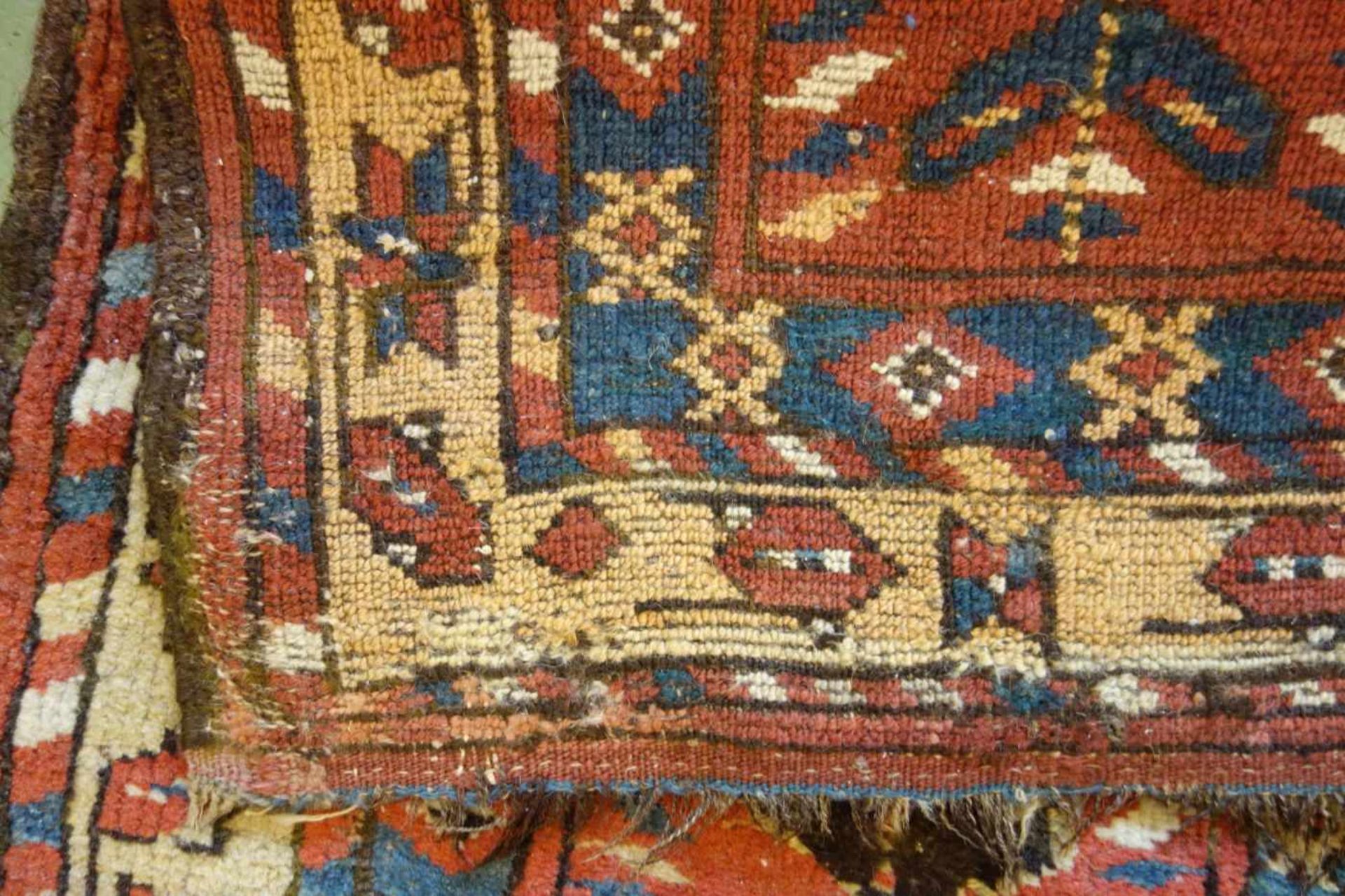 SCHMALER BESCHIR GEBETSTEPPICH / prayer rug, wohl 2. H. 19. Jh., Turkmenistan / Ersari-Beschir ( - Bild 9 aus 24