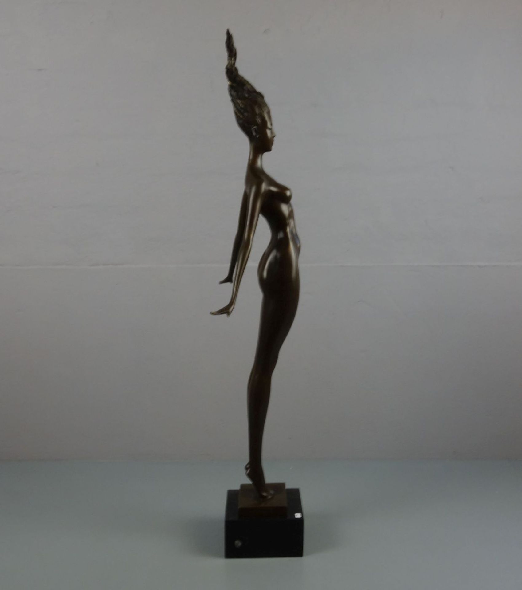 ALIOTH, J. P. (20./21. Jh.), Skulptur / sculpture: "Daphne", Bronze, hellbraun patiniert, auf der - Bild 4 aus 6