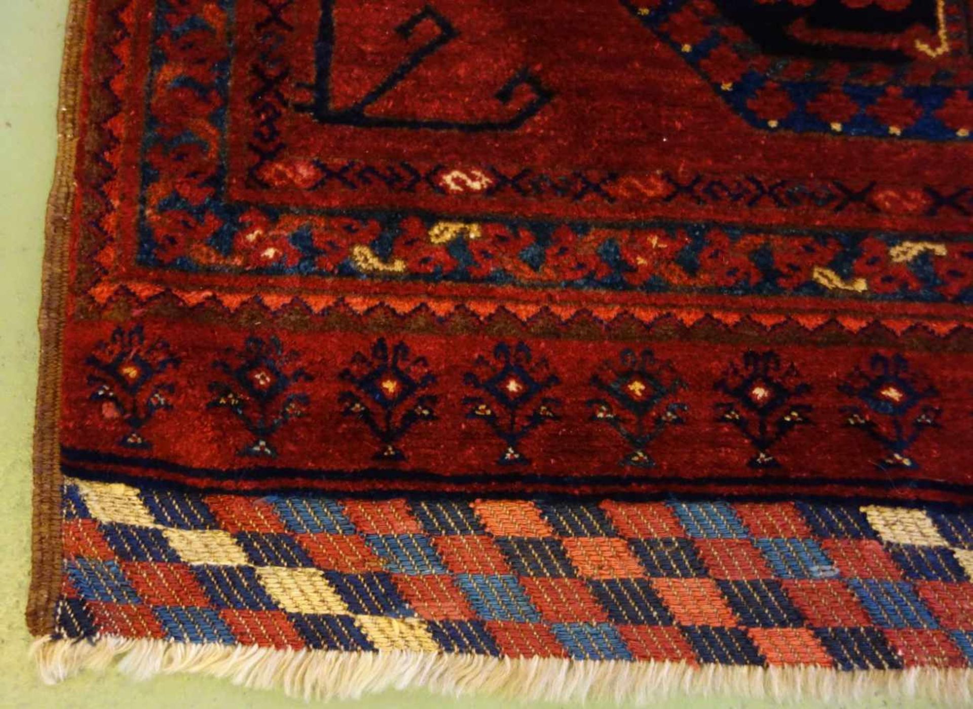 SELTENER KLEINER TEPPICH / ERSARI / carpet, Turkmenen / Westturkestan, wohl 2. H. 19. Jh., wohl - Image 5 of 12