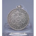 SILBER - MÜNZANHÄNGER "Wilhelm II - König von Wuerttemberg im Profil", Rückseitig "Deutsches Reich