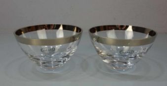 PAAR GLAS-SCHALEN / glass-bowls, mundgeblasen, Manufaktur Edzard. Zwei Glasschalen in halbrunder