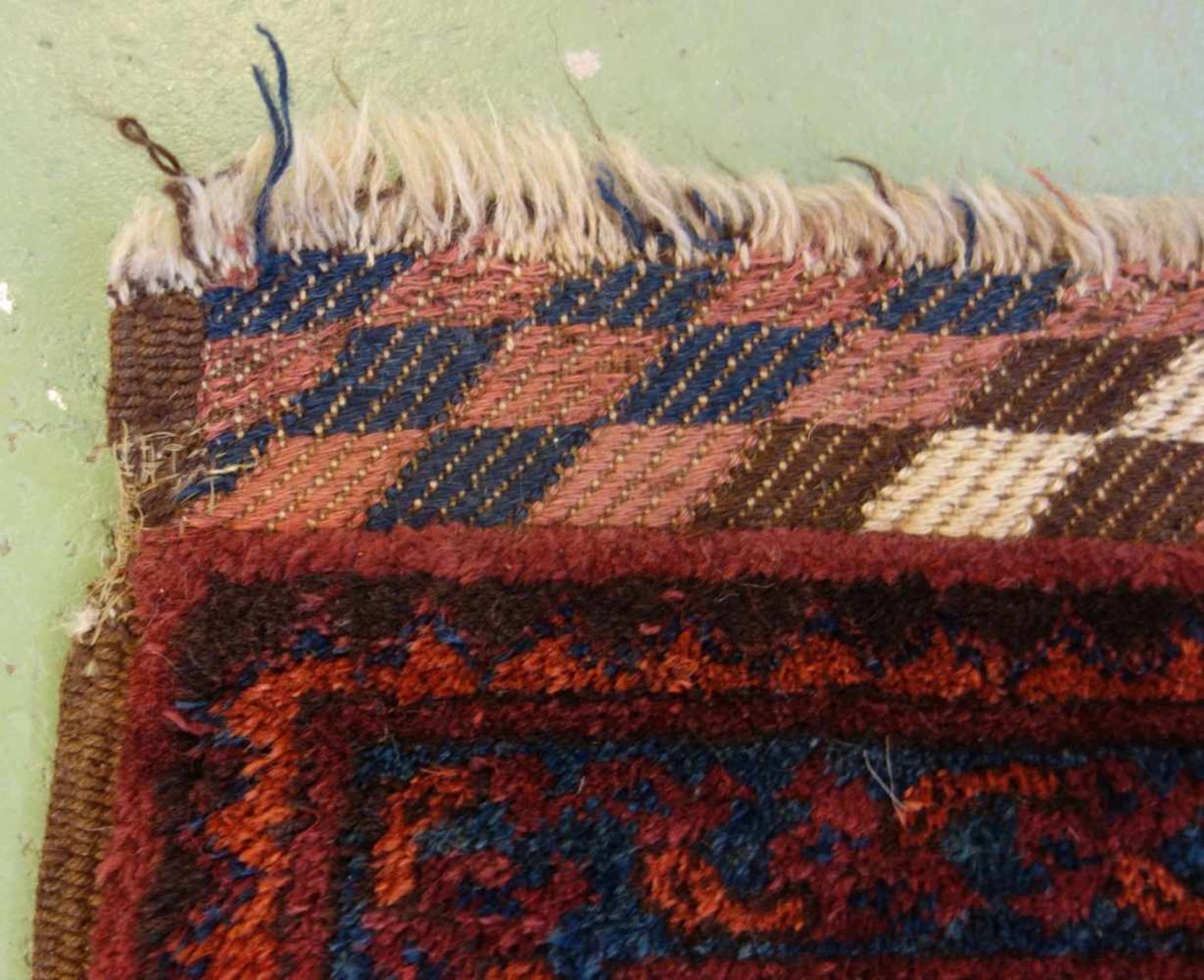 BESCHIR (ERSARI BESCHIR) / KLEINER TEPPICH / carpet / Zentralasien oder Südturkestan, wahrscheinlich - Image 12 of 15