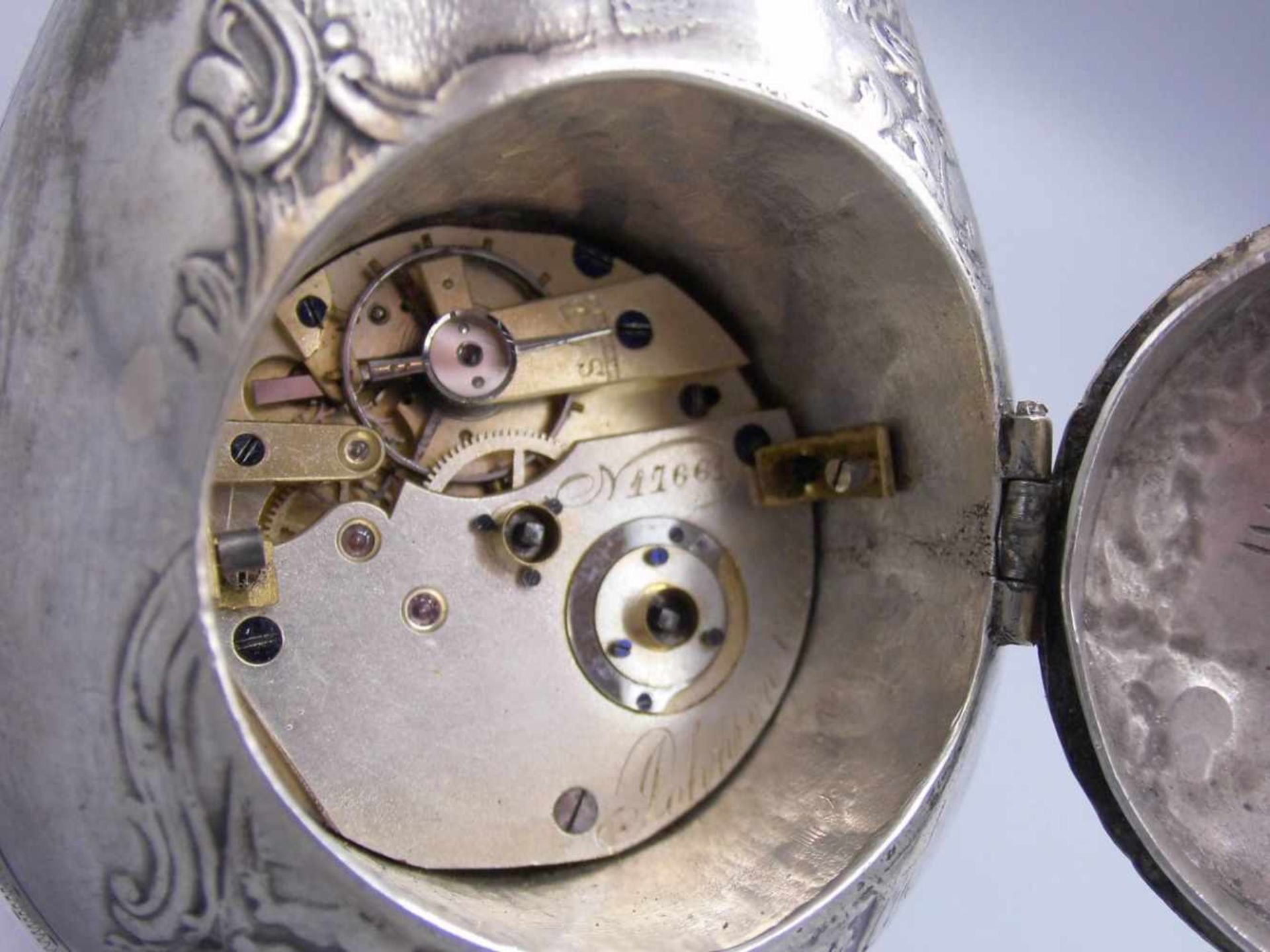 FIGÜRLICHE SILBERNE TISCHUHR "LAUTE" / TASCHENUHR IM SILBERGEHÄUSE IN FORM EINER LAUTE / silver - Bild 9 aus 9