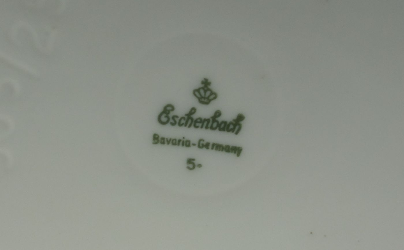 DECKELVASE MIT BLÜTENDEKOR, 20. Jh., Porzellan, Manufaktur Eschenbach / Bavaria. Modell Nummer 303/ - Bild 4 aus 6
