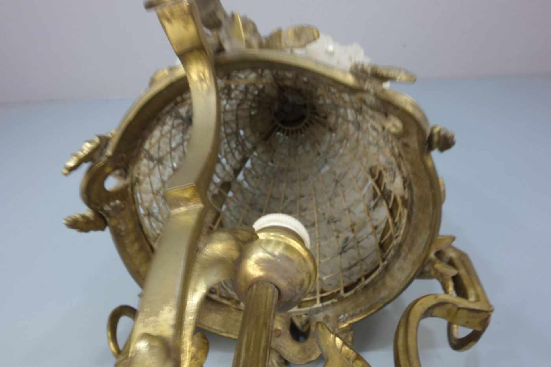 PAAR DECKENLAMPEN / DECKENLEUCHTER UM 1900 / pair of lamps, Bronze - Gelbguss und Murano - - Bild 4 aus 6