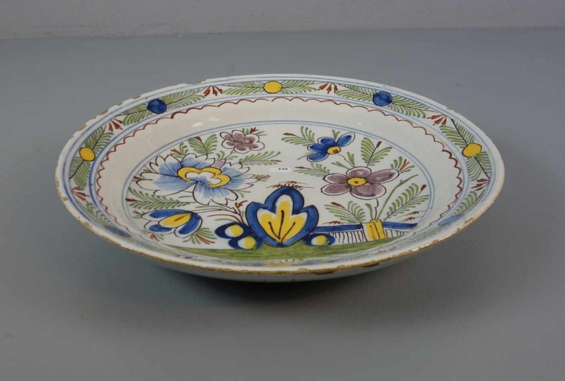 TELLER / SCHALE / ceramic bowl, Keramik, heller Scherben, Niederlande, 19. Jh., ungemarkt. Graublaue - Bild 2 aus 3